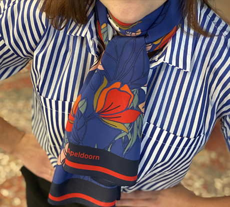 Von Teamoutfit bis Firmengeschenk: So machen Accessoires den Unterschied