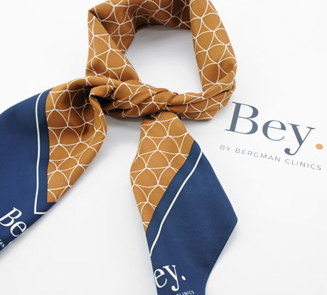 Von Teamoutfit bis Firmengeschenk: So machen Accessoires den Unterschied